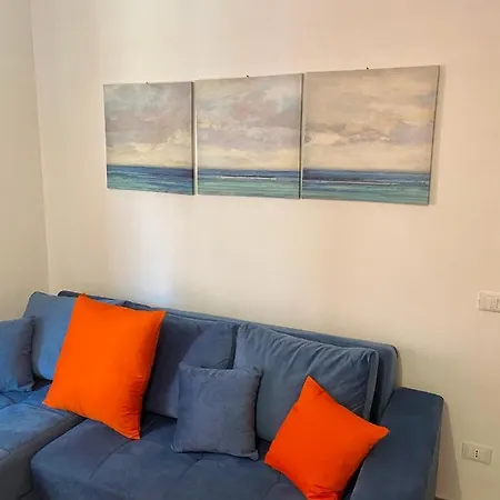 Appena Ristrutturato Completo Di Tutti I Comfort A Un Passo Dal Centro *