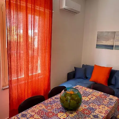 Appena Ristrutturato Completo Di Tutti I Comfort A Un Passo Dal Centro Tortolì