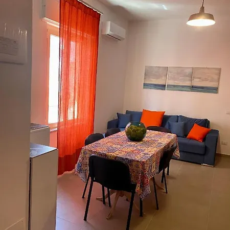 Appena Ristrutturato Completo Di Tutti I Comfort A Un Passo Dal Centro *