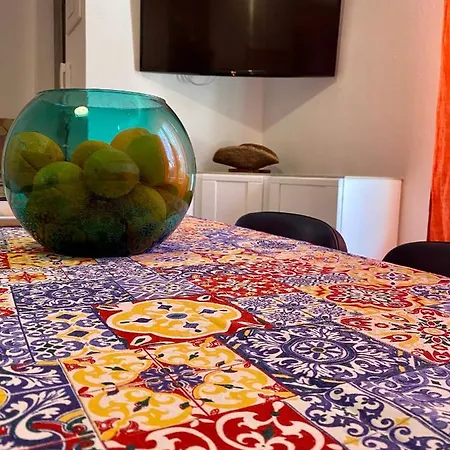 Appena Ristrutturato Completo Di Tutti I Comfort A Un Passo Dal Centro Tortolì